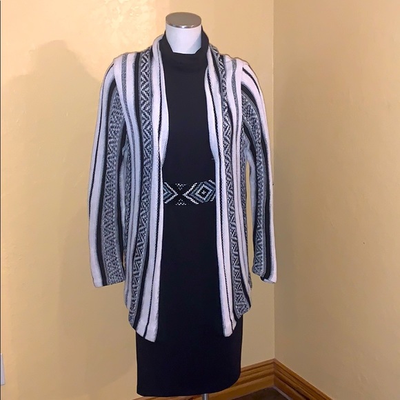 Old Navy Dresses & Skirts - 5/$25 NWT sleeveless turtleneck, size XL